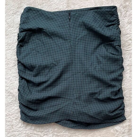 NWT Zara Green & Black Plaid Printed Draped Ruched Mini Skirt, Size Small - Picture 10 of 11